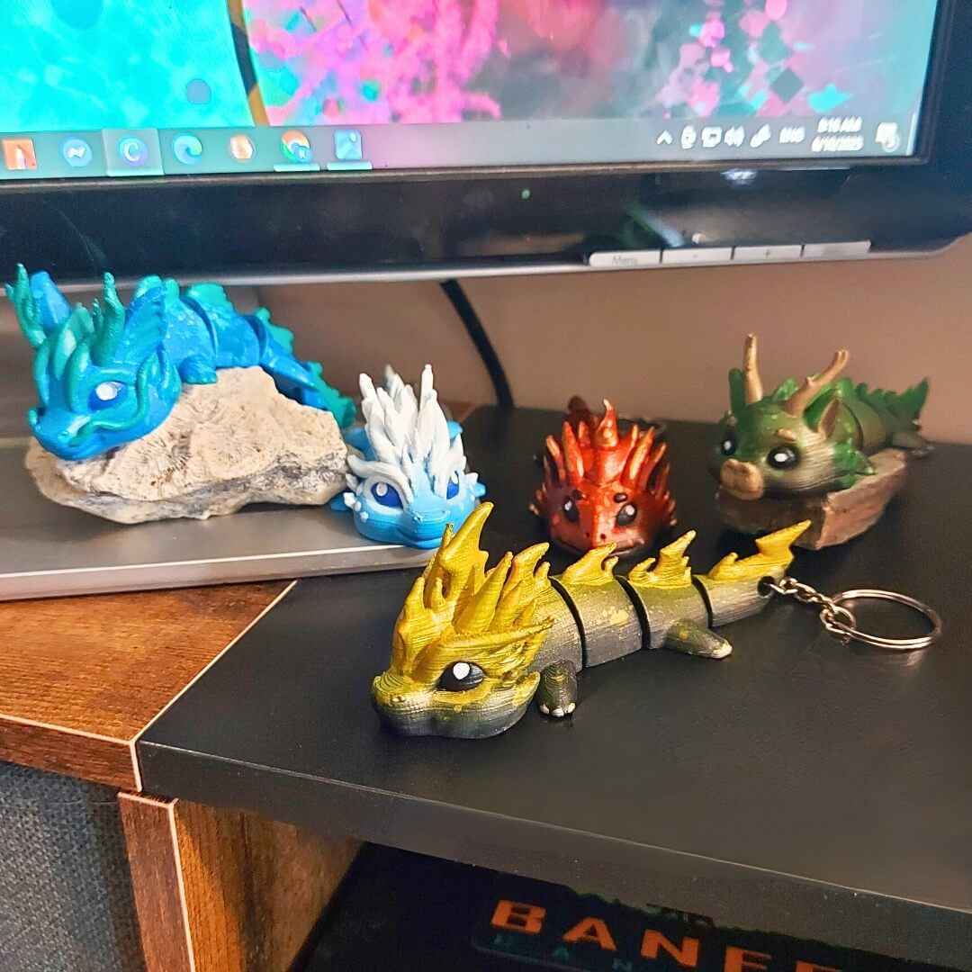 Zoryn Thunder Dragon Keychain | Hand-Painted Art Figure